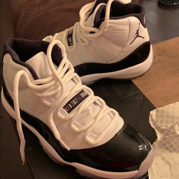 2011 Jordan 11 concords - Picture 2 of 4